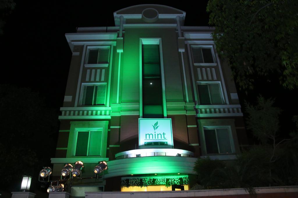 Hotel Mint Casa New Delhi Extérieur photo