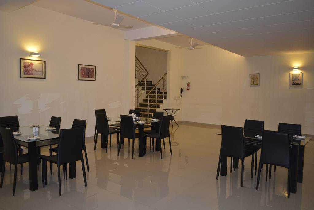 Hotel Mint Casa New Delhi Extérieur photo