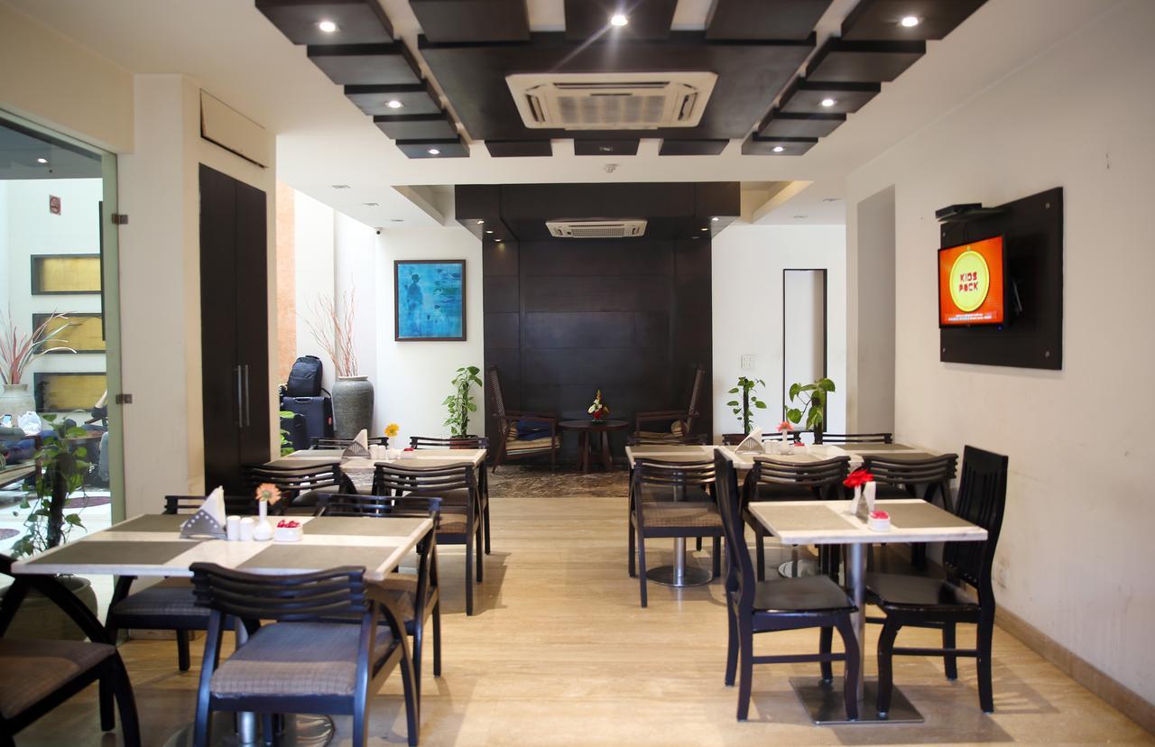 Hotel Mint Casa New Delhi Extérieur photo