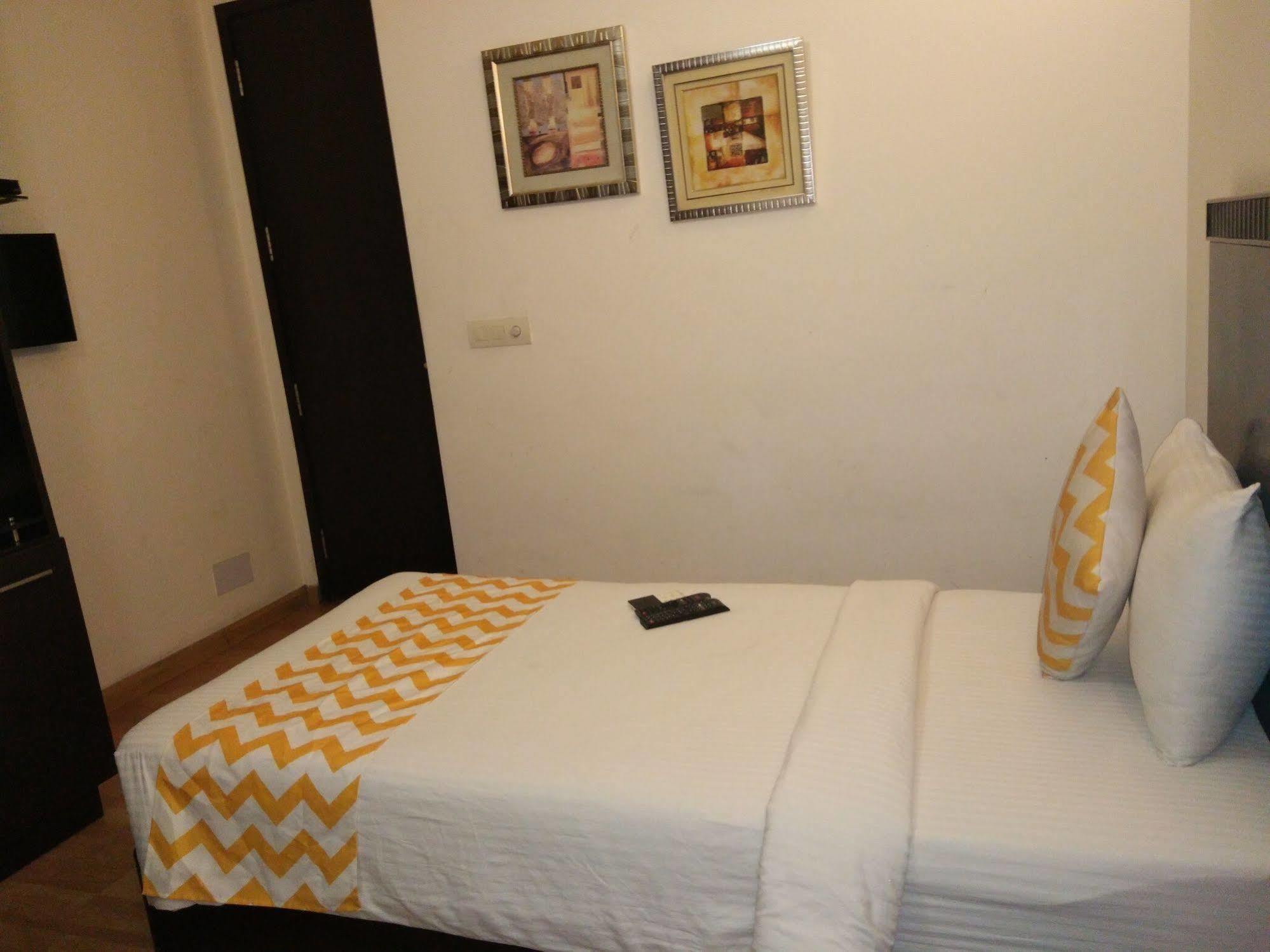 Hotel Mint Casa New Delhi Extérieur photo